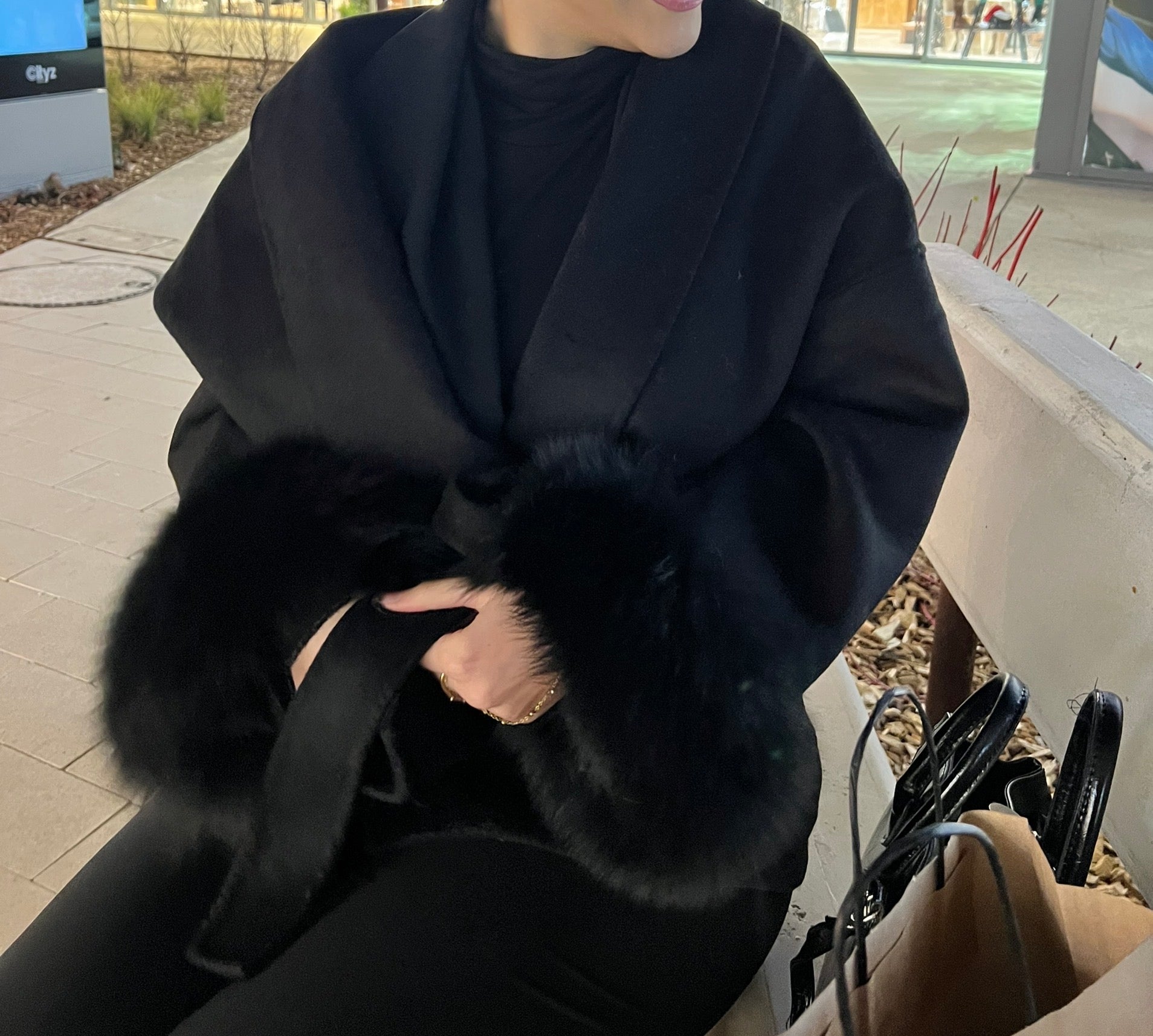 Manteau en laine noire