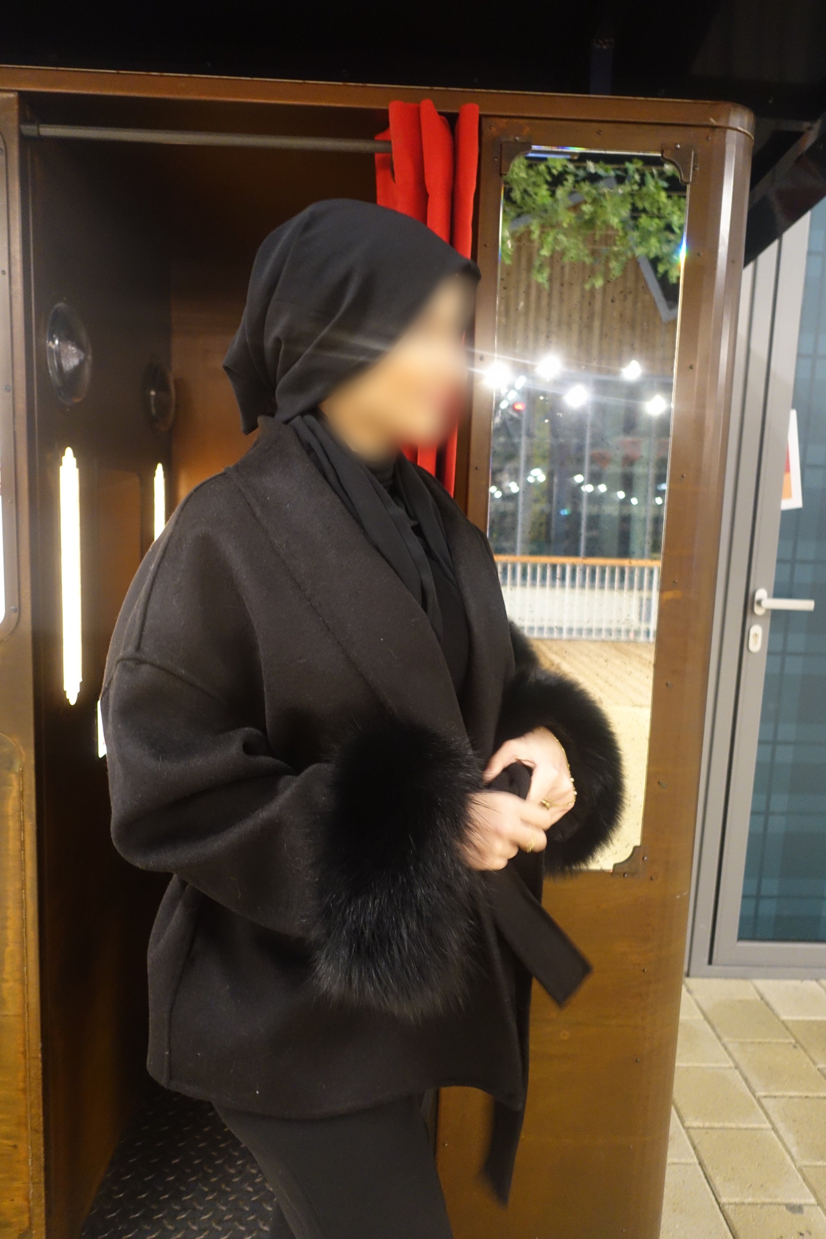 Manteau en laine noire